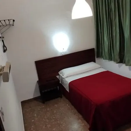 Ronda بيت ضيافة 2*