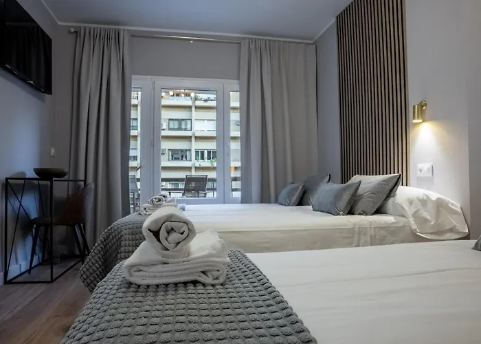 Casa Ollerias - Anterior Ronda 3*